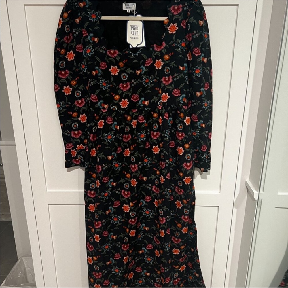 Gorgeous Tuckernuck Fall Dress - Picture 2 of 4